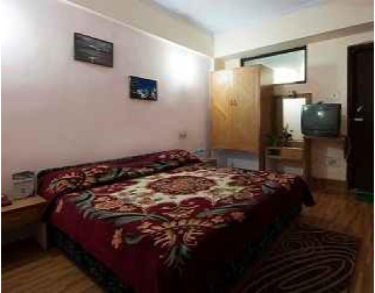Anamika Hotel Nainital Zewnętrze zdjęcie