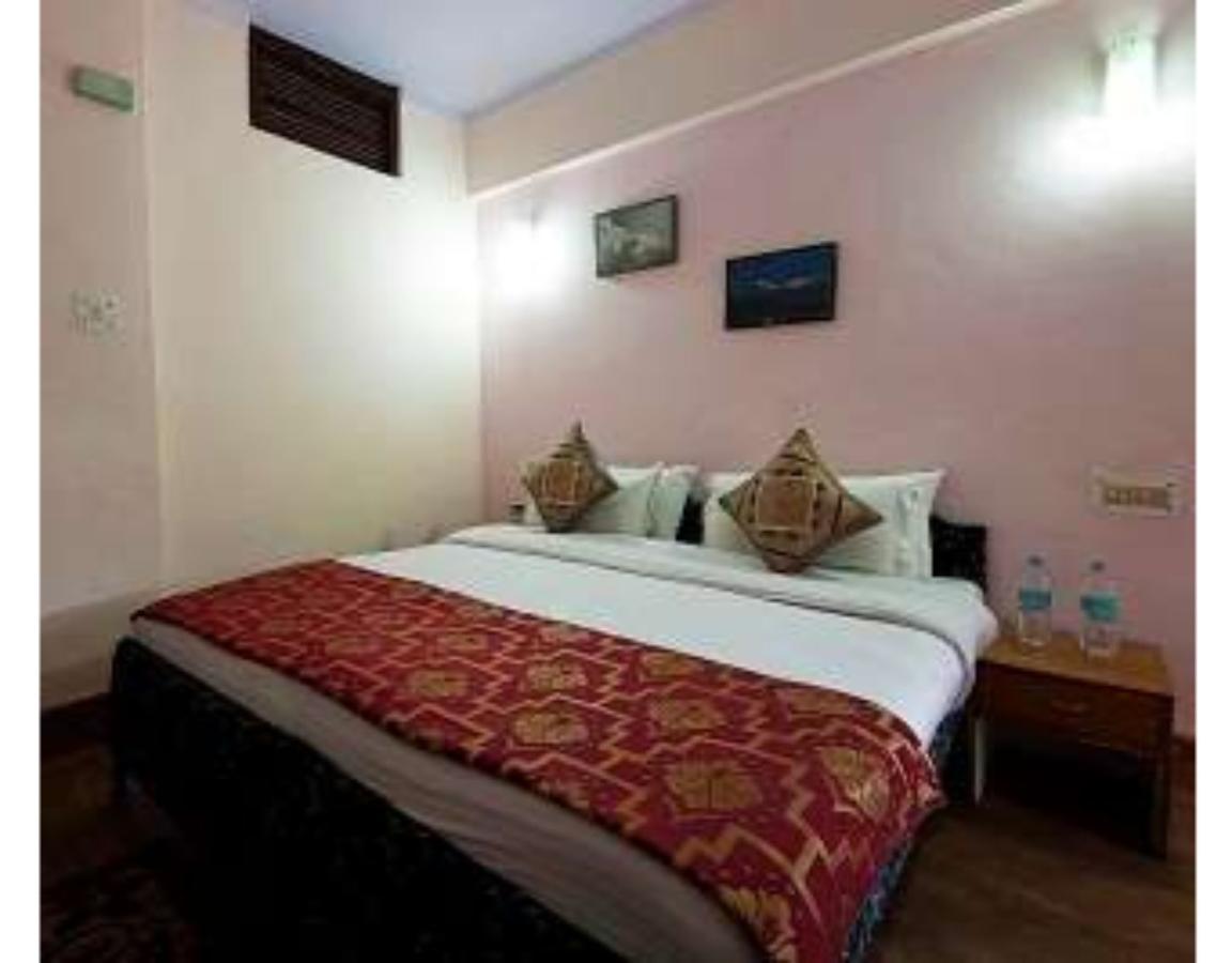 Anamika Hotel Nainital Zewnętrze zdjęcie